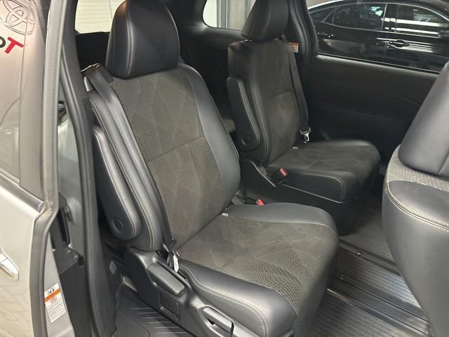 エスティマ アエラス　プレミアム　プリクラ　Ｂモニ　リアエアコン　地デジフルセグＴＶ　アルミ　クルーズＣ　デュアルエアバッグ　ナビ＆ＴＶ　ＥＳＣ　ＡＢＳ　エアバッグ　ミュージックプレイヤー接続可　メモリーナビ　エアコン　ＥＴＣ　記録簿（11枚目）