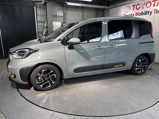 シエンタ ハイブリッドＺ　ＴＳＳ　エアバック　アルミ　キーレスエントリー　ナビＴＶ　イモビライザー　整備記録簿　バックモニター　ＬＥＤヘッドライト　ＥＴＣ車載器　横滑り防止　スマートキー　オートエアコン　サイドエアバッグ（6枚目）