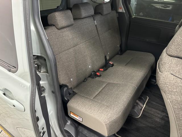 シエンタ ハイブリッドＺ　ＴＳＳ　エアバック　アルミ　キーレスエントリー　ナビＴＶ　イモビライザー　整備記録簿　バックモニター　ＬＥＤヘッドライト　ＥＴＣ車載器　横滑り防止　スマートキー　オートエアコン　サイドエアバッグ（11枚目）