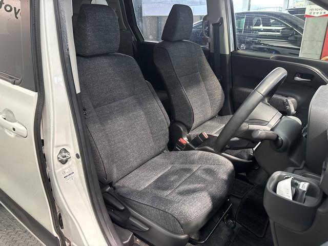 シエンタ ハイブリッドＺ　ＴＳＳ　ワンオーナ　エアバック　アルミ　キーレスエントリー　ナビＴＶ　イモビライザー　整備記録簿　バックモニター　ＬＥＤヘッドライト　ＥＴＣ車載器　横滑り防止　スマートキー　オートエアコン　ＷＳＲＳ（10枚目）