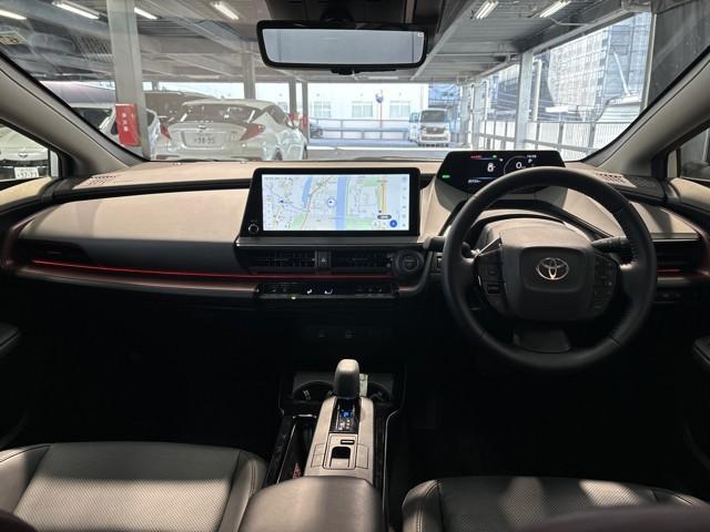 プリウス Ｚ　インテリジェントクリアランスソナー　ＰＷシート　地デジＴＶ　ナビＴＶ　ＡＷ　ＬＥＤヘッドライト　エアコン　バックモニター　ドライブレコーダー　寒冷地仕様車　ＡＣ１００Ｖ　オートクルーズ　４ＷＤ車（7枚目）