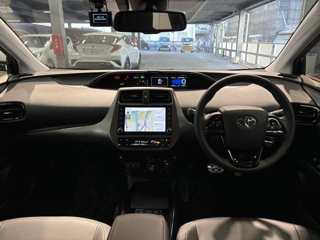 プリウス Ａツーリングセレクション・ブラックエディション　ナビ　ＬＥＤライト　ＡＣ１００Ｖ電源　Ｂカメラ　アルミホイール　スマートキー　オートクルーズコントロール　ＡＣ　ＥＴＣ　定期点検記録簿　ミュージックプレイヤー接続可　キーフリー　アイドリングストップ（7枚目）