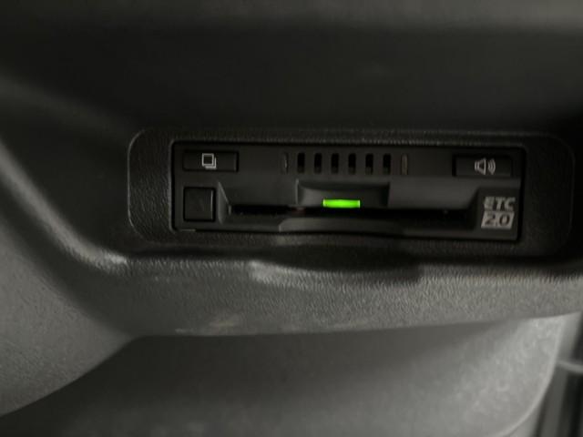 ハイエースバン ＤＸ　ＧＬパッケージ　メモリナビ　ナビ＆ＴＶ　バックモニター　フルセグ　横滑り防止装置　キーレスエントリー　エアコン　ＥＴＣ車載器　記録簿　パワステ　ＤＶＤ再生　フロントパワーウインドウ　エアバック　セキュリティー　ＡＢＳ（9枚目）