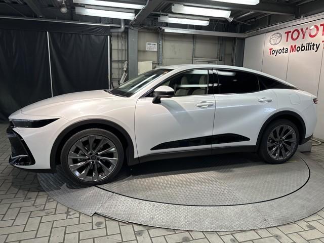 クラウンクロスオーバー Ｇアドバンスド・レザーパッケージ　ＴＳＳ　レザー　フルセグＴＶ　パワーシート　ＬＥＤヘッドライト　クルーズコントロール　Ｂカメラ　ドライブレコーダ　オートエアコン　アルミホイル　ワンオーナー　ＥＴＣ付　横滑り防止装置　４ＷＤ　ＴＶ（6枚目）