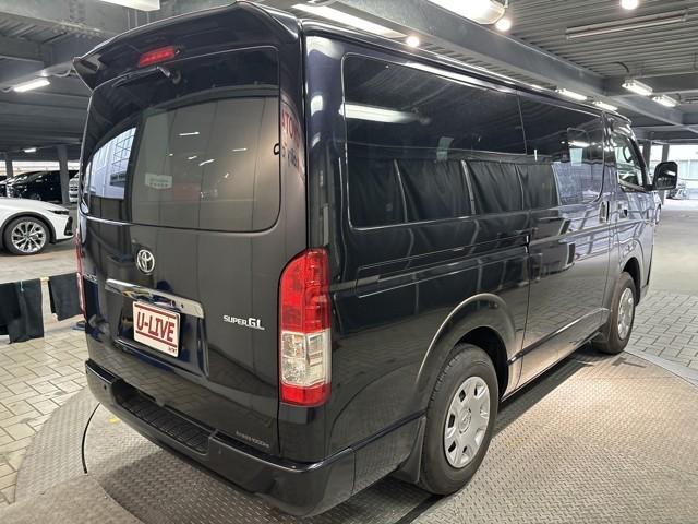 ハイエースバン スーパーＧＬ　ダークプライムＩＩ　ＡＣ　助手席エアバック　フルフラットシート　地デジ　盗難防止システム　ドライブレコーダ　４ＷＤ車　ＥＴＣ付き　ＤＶＤ　ＬＥＤヘッドランプ　エアＢ　ナビ＆ＴＶ　ミュージックプレイヤー接続可　メモリーナビ（5枚目）