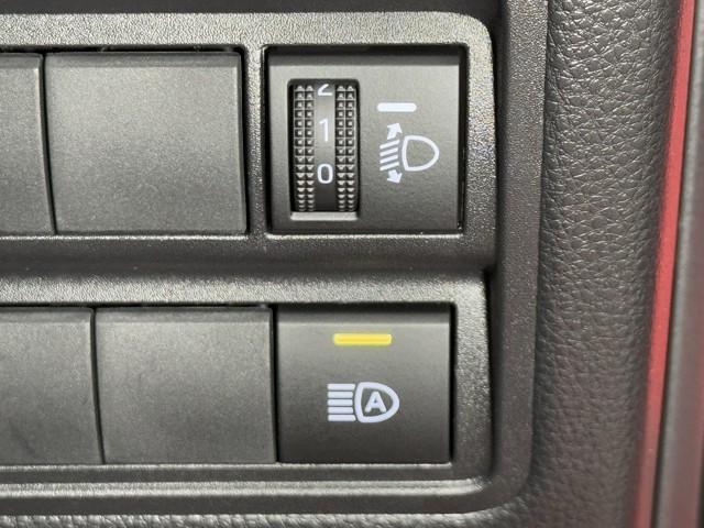 ヤリス X PCS 横滑り防止装置付き 記録簿有 ワイヤレスキー バックガイドモニター 盗難防止 サイドエアバック エアコン Wエアバッグ パワーウインドウ ETC付き パワステ 運転席エアバッグ ナビ ABS(13枚目)