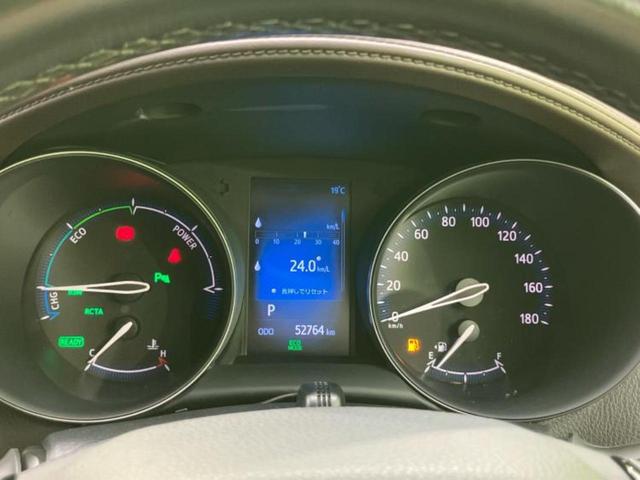 WECARSの展示場では実際に見て、触ってお車をお選びいただけます!知識の豊富な営業スタッフが様々なカーライフをご提案いたします!