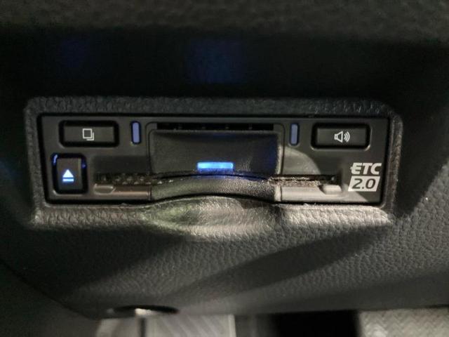 ヴォクシー ハイブリッドS-Z 保証書/ディスプレイオーディオ/フリップダウンモニター 純正 13.2インチ/衝突安全装置/両側電動スライドドア/シートヒーター 前席/車線逸脱防止支援システム/シート ハーフレザー バックカメラ(18枚目)