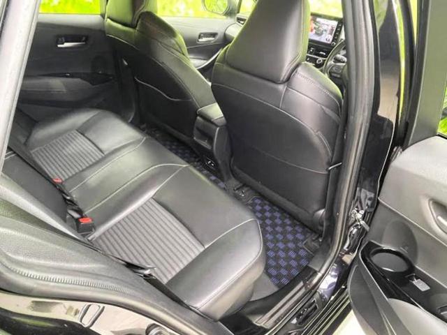 カローラツーリング ハイブリッドダブルバイビー 新品タイヤ/純正エアロ/保証書/ディスプレイオーディオ/衝突安全装置/車線逸脱防止支援システム/シート ハーフレザー/パーキングアシスト バックガイド/ヘッドランプ LED 衝突被害軽減システム(5枚目)