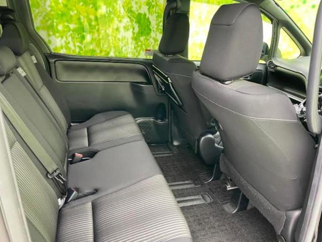 ヴォクシー ＺＳキラメキ２　新品タイヤ／保証書／社外　９インチ　ＳＤナビ／フリップダウンモニター　社外　１２．８インチ／トヨタセーフティセンス／両側電動スライドドア／車線逸脱防止支援システム／ヘッドランプ　ＬＥＤ　後席モニター（5枚目）