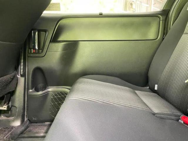 ヴォクシー ＺＳキラメキ２　新品タイヤ／保証書／社外　９インチ　ＳＤナビ／フリップダウンモニター　社外　１２．８インチ／トヨタセーフティセンス／両側電動スライドドア／車線逸脱防止支援システム／ヘッドランプ　ＬＥＤ　後席モニター（7枚目）