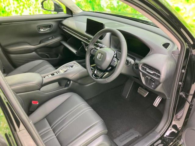 ZR-V eHEV Z BOSE/ディスプレイオーディオ+ナビ9インチ/ホンダセンシング/シートヒーター/マルチビューカメラシステム/車線逸脱防止支援システム/シート フルレザー/電動バックドア/登録済 革シート 電動シート(4枚目)