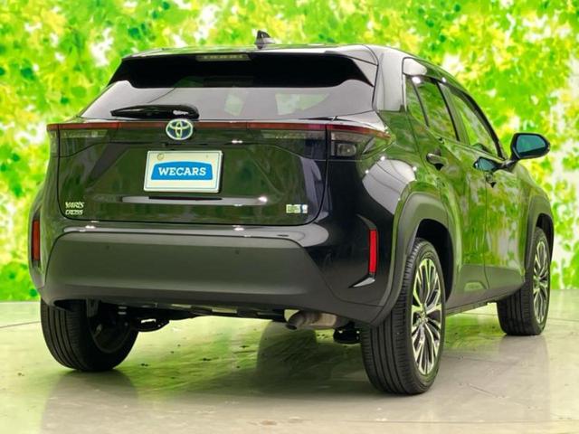 ヤリスクロス ハイブリッドＺ　ディスプレイオーディオ８インチ／トヨタセーフティセンス／シートヒーター　前席／パノラミックビューモニター／車線逸脱防止支援システム／シート　ハーフレザー／電動バックドア／ヘッドランプ　ＬＥＤ（3枚目）