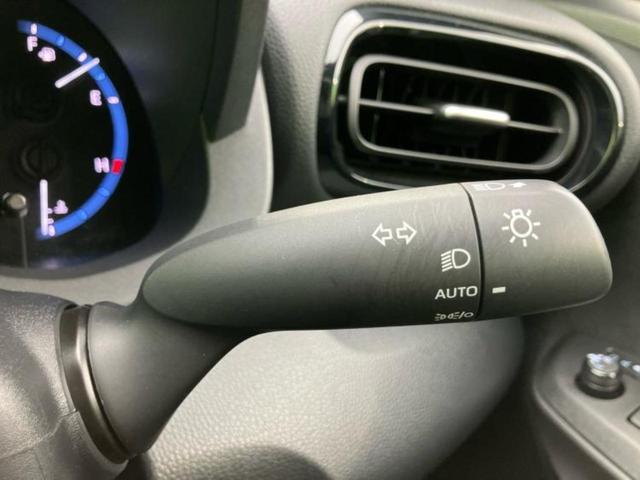 ヤリスクロス ハイブリッドＺ　ディスプレイオーディオ８インチ／トヨタセーフティセンス／シートヒーター　前席／パノラミックビューモニター／車線逸脱防止支援システム／シート　ハーフレザー／電動バックドア／ヘッドランプ　ＬＥＤ（14枚目）