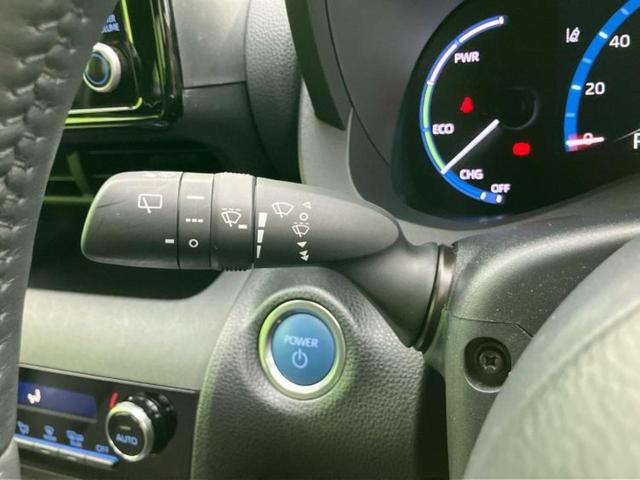 ヤリスクロス ハイブリッドＺ　ディスプレイオーディオ８インチ／トヨタセーフティセンス／シートヒーター　前席／パノラミックビューモニター／車線逸脱防止支援システム／シート　ハーフレザー／電動バックドア／ヘッドランプ　ＬＥＤ（15枚目）