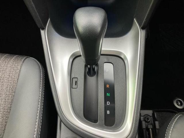 ヤリスクロス ハイブリッドＺ　ディスプレイオーディオ８インチ／トヨタセーフティセンス／シートヒーター　前席／パノラミックビューモニター／車線逸脱防止支援システム／シート　ハーフレザー／電動バックドア／ヘッドランプ　ＬＥＤ（16枚目）