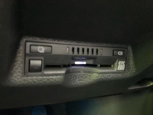 ヤリスクロス ハイブリッドＺ　ディスプレイオーディオ８インチ／トヨタセーフティセンス／シートヒーター　前席／パノラミックビューモニター／車線逸脱防止支援システム／シート　ハーフレザー／電動バックドア／ヘッドランプ　ＬＥＤ（17枚目）