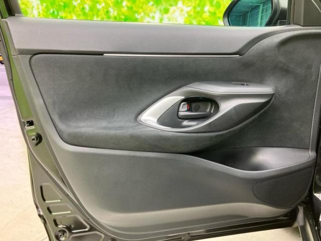 ヤリスクロス ハイブリッドＺ　ディスプレイオーディオ８インチ／トヨタセーフティセンス／シートヒーター　前席／パノラミックビューモニター／車線逸脱防止支援システム／シート　ハーフレザー／電動バックドア／ヘッドランプ　ＬＥＤ（22枚目）