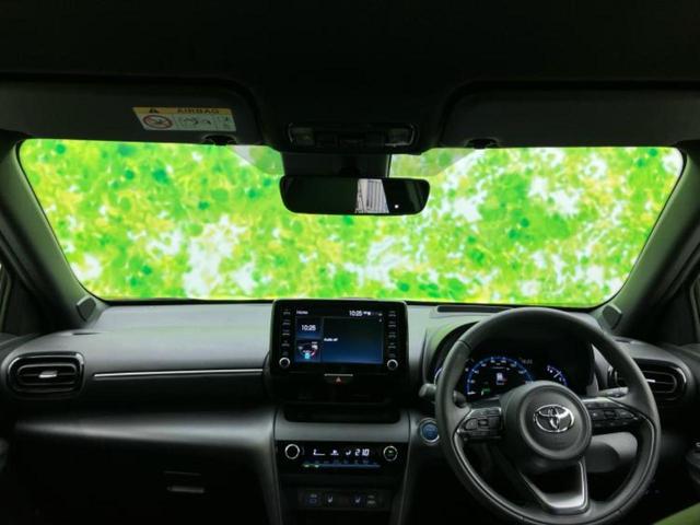 ヤリスクロス ハイブリッドＺ　ディスプレイオーディオ８インチ／トヨタセーフティセンス／シートヒーター　前席／パノラミックビューモニター／車線逸脱防止支援システム／シート　ハーフレザー／電動バックドア／ヘッドランプ　ＬＥＤ（37枚目）