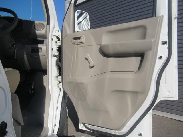 エブリイ PA レトロバス仕様 ナビ フルセグTV Bluetoothオーディオ バックカメラ ETC シートカバー(17枚目)