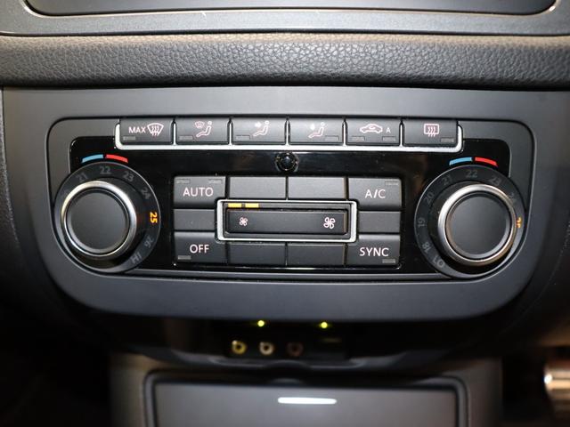 ２．０ＴＳＩ　Ｒライン　４モーション　禁煙車／４ＷＤ／ターボ／バックカメラ／純正ＳＤナビ／クルーズコントロール／ＥＴＣ／Ｂｌｕｅｔｏｏｔｈ接続／ルーフレール／ＵＳＢ入力／キーレス／ＤＶＤ再生／ＨＩＤヘッドライト／ヘッドライトウォッシャー(28枚目)