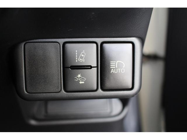 アクア 　ＡＬＰＩＮＥ製８インチナビ／バックカメラ／セーフティセンスＣ／スマートエントリーＰＫＧ／オートクルーズコントロール／純正１７インチアルミ／ローダウン／禁煙車／ＬＥＤヘッドライト／アイドリングストップ／（15枚目）