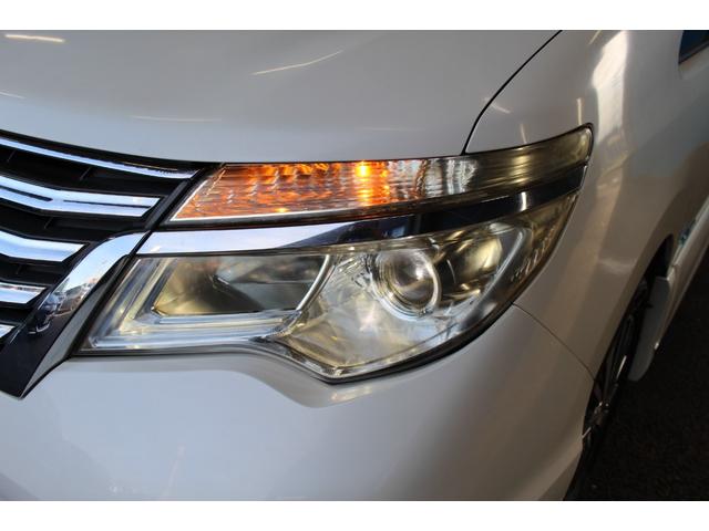 セレナ ハイウェイスター　Ｓ－ハイブリッド　禁煙車／寒冷地仕様／後席モニター／両側電動スライドドア／ウォークスルー／三列シート／後期型／ＬＥＤ／バックカメラ／ドラレコ／ブルートゥース／純正１６ＡＷ／オートライト／スマートキー／キーレス／ＥＴＣ（29枚目）