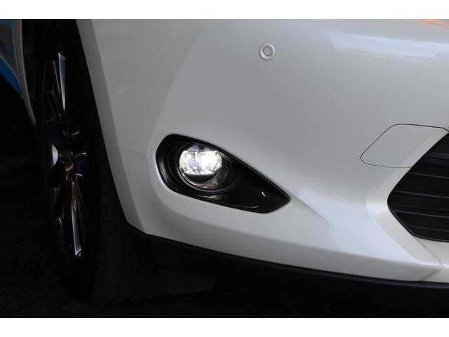 ハリアーハイブリッド プレミアム　アドバンスドパッケージ　禁煙車／ムーンルーフ／ＪＢＬサウンド／黒革シート／メーカーナビ／全周囲カメラ／レーダークルーズコントロール／パワーバックドア／置くだけ充電／パワーシート／シートヒーター／４ＷＤ／ブルートゥース接続可能（33枚目）