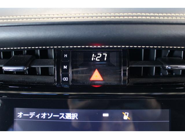 ハリアーハイブリッド プレミアム　アドバンスドパッケージ　禁煙車／ムーンルーフ／ＪＢＬサウンド／黒革シート／メーカーナビ／全周囲カメラ／レーダークルーズコントロール／パワーバックドア／置くだけ充電／パワーシート／シートヒーター／４ＷＤ／ブルートゥース接続可能（63枚目）