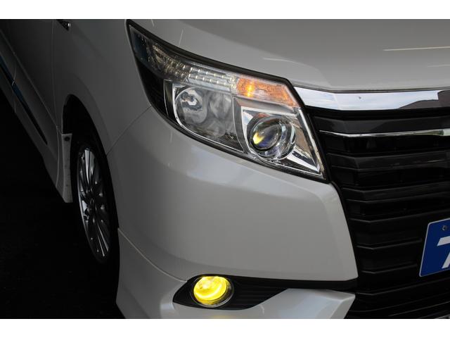 ノア ハイブリッドＧ　モデリスタエアロ／ＡＬＰＩＮＥ製９インチナビ／セーフティセンスＣ／ＢＬＺＺＴ車高調／片側電動スライド／禁煙／バックカメラ／ＥＴＣ／オートクルーズコントロール／純正１５インチアルミ／シートヒーター／（23枚目）