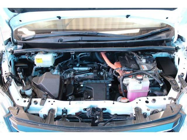 ノア ハイブリッドＧ　モデリスタエアロ／ＡＬＰＩＮＥ製９インチナビ／セーフティセンスＣ／ＢＬＺＺＴ車高調／片側電動スライド／禁煙／バックカメラ／ＥＴＣ／オートクルーズコントロール／純正１５インチアルミ／シートヒーター／（70枚目）