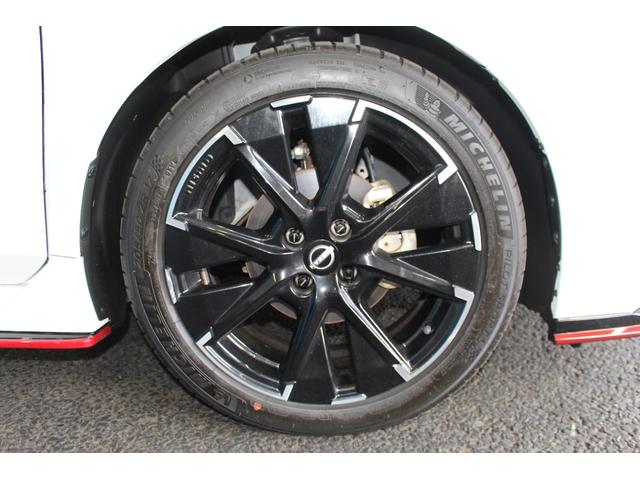 オーラ ニスモ　禁煙車／ワンオーナー／エアロ／全方位運転支援システム／誤発進抑制／置くだけ充電／ＢＳＭ／コネクトナビゲーションシステム／クリアランソナー／衝突軽減／９インチメモリーナビ／ＬＥＤ／レーンアシスト／ＥＴＣ（21枚目）