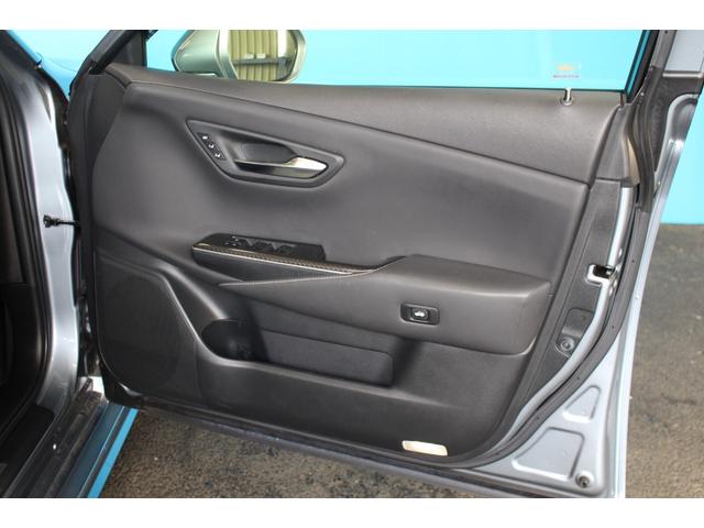 クラウンハイブリッド ＲＳアドバンス　禁煙車／セーフティセンス／黒革シート／３眼ＬＥＤヘッドライト／メーカーナビ／全周囲カメラ／フルセグ／ＢＳＭ／パワーシート／シートヒーター／シートベンチレーション／ステアリングヒーター／ＥＴＣ２．０／（50枚目）