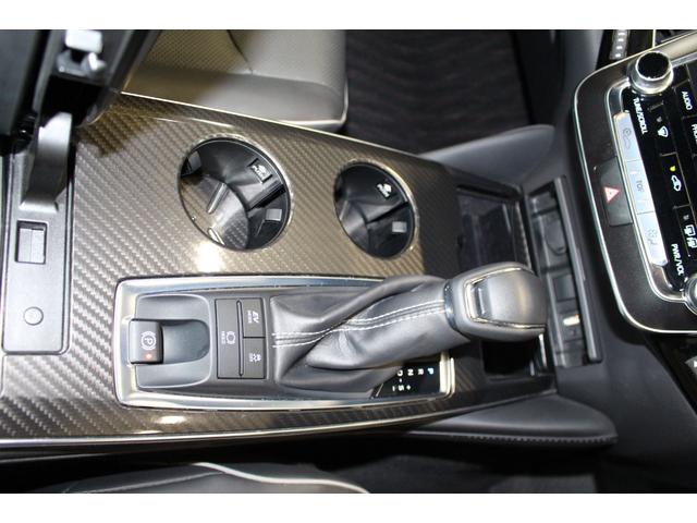 クラウンハイブリッド ＲＳアドバンス　禁煙車／セーフティセンス／黒革シート／３眼ＬＥＤヘッドライト／メーカーナビ／全周囲カメラ／フルセグ／ＢＳＭ／パワーシート／シートヒーター／シートベンチレーション／ステアリングヒーター／ＥＴＣ２．０／（61枚目）