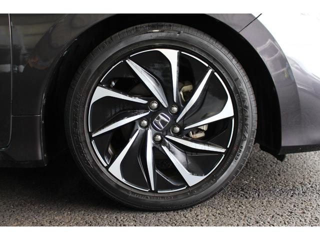 インサイト ＥＸ・ブラックスタイル　禁煙車／ホンダセンシング／純正８インチナビ／バックカメラ／フルセグ／レーダークルーズコントロール／ハーフレザー／シートヒーター／ブラインドスポットモニター／ＬＥＤヘッドライト／スマートキー／ＥＴＣ（14枚目）
