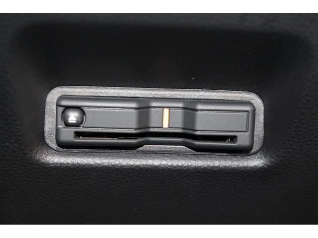 フィット ｅ：ＨＥＶ　ＲＳ　ホンダセンシング／禁煙／純正９インチナビ／バックカメラ／アダプティブクルーズ／寒冷地仕様／ＬＥＤヘッドライト／ハーフレザーシート／パドルシフト付／プッシュスタート／スマートキー／オートライト／（11枚目）