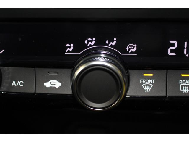 フィット ｅ：ＨＥＶ　ＲＳ　ホンダセンシング／禁煙／純正９インチナビ／バックカメラ／アダプティブクルーズ／寒冷地仕様／ＬＥＤヘッドライト／ハーフレザーシート／パドルシフト付／プッシュスタート／スマートキー／オートライト／（15枚目）