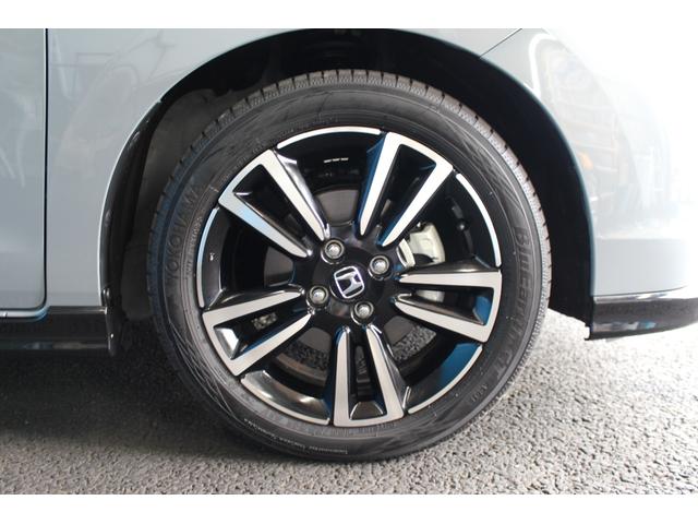 フィット ｅ：ＨＥＶ　ＲＳ　ホンダセンシング／禁煙／純正９インチナビ／バックカメラ／アダプティブクルーズ／寒冷地仕様／ＬＥＤヘッドライト／ハーフレザーシート／パドルシフト付／プッシュスタート／スマートキー／オートライト／（19枚目）