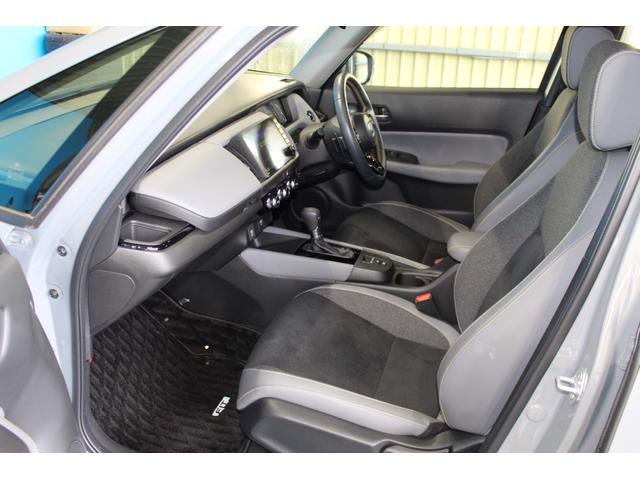フィット ｅ：ＨＥＶ　ＲＳ　ホンダセンシング／禁煙／純正９インチナビ／バックカメラ／アダプティブクルーズ／寒冷地仕様／ＬＥＤヘッドライト／ハーフレザーシート／パドルシフト付／プッシュスタート／スマートキー／オートライト／（27枚目）