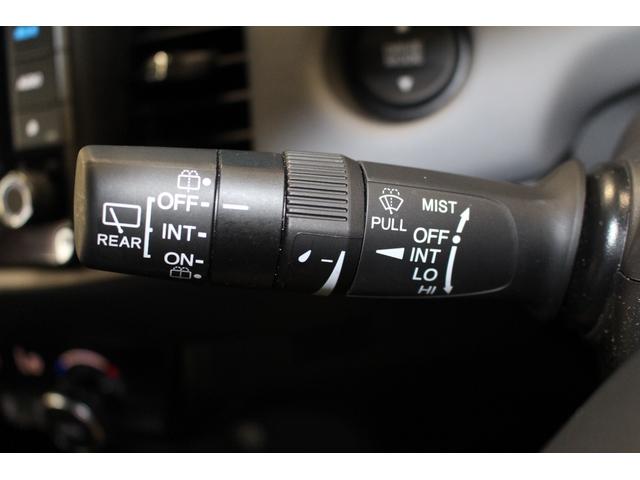フィット ｅ：ＨＥＶ　ＲＳ　ホンダセンシング／禁煙／純正９インチナビ／バックカメラ／アダプティブクルーズ／寒冷地仕様／ＬＥＤヘッドライト／ハーフレザーシート／パドルシフト付／プッシュスタート／スマートキー／オートライト／（29枚目）
