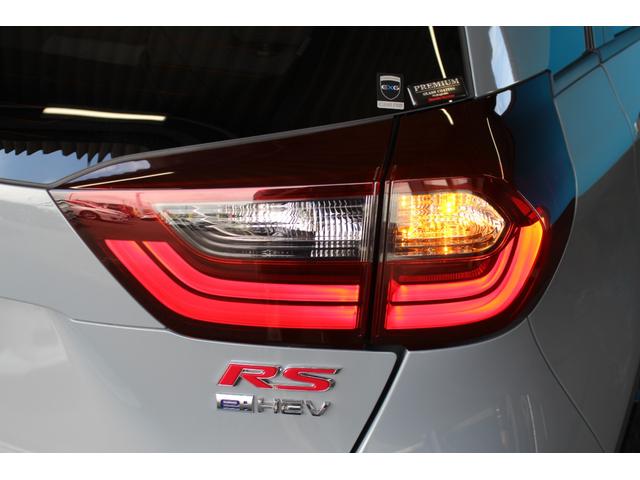 フィット ｅ：ＨＥＶ　ＲＳ　ホンダセンシング／禁煙／純正９インチナビ／バックカメラ／アダプティブクルーズ／寒冷地仕様／ＬＥＤヘッドライト／ハーフレザーシート／パドルシフト付／プッシュスタート／スマートキー／オートライト／（64枚目）