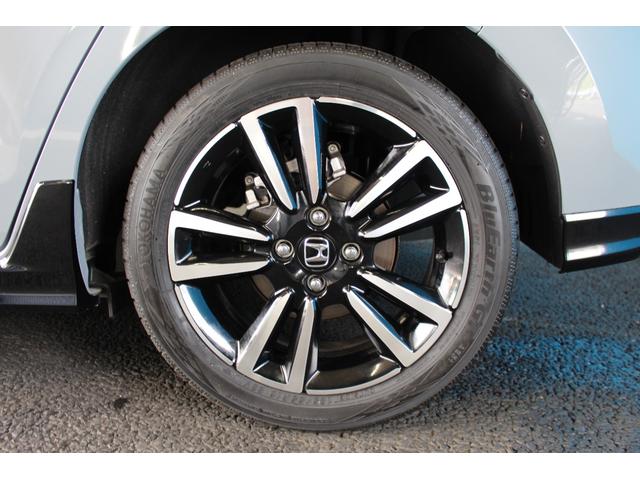 フィット ｅ：ＨＥＶ　ＲＳ　ホンダセンシング／禁煙／純正９インチナビ／バックカメラ／アダプティブクルーズ／寒冷地仕様／ＬＥＤヘッドライト／ハーフレザーシート／パドルシフト付／プッシュスタート／スマートキー／オートライト／（67枚目）
