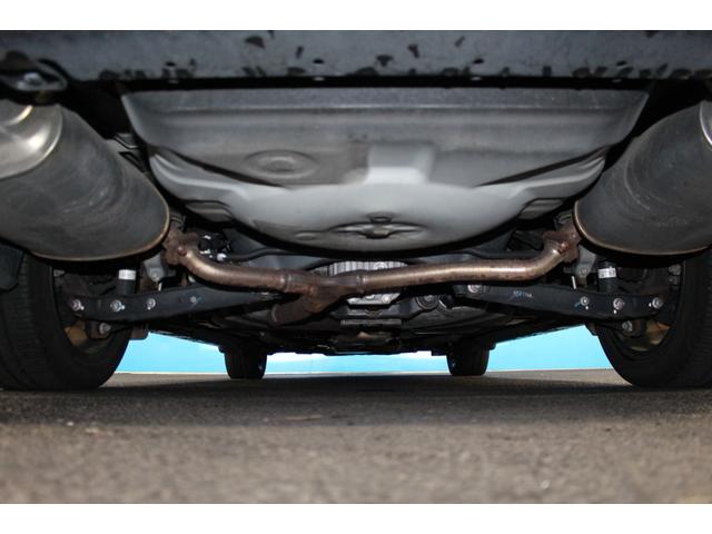 エクシーガクロスオーバー７ ２．５ｉアイサイト　禁煙車／アイサイトＶｅｒ２／ルーフレール／純正ナビ／バックカメラ／フルセグ／レーダークルーズコントロール／４ＷＤ／パドルシフト／ハーフレザーシート／パワーシート／シートヒーター／７人乗り／ＥＴＣ（11枚目）