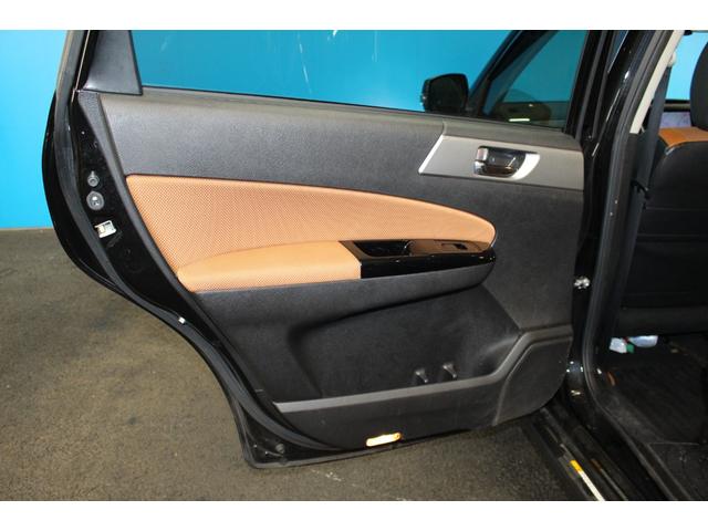 エクシーガクロスオーバー７ ２．５ｉアイサイト　禁煙車／アイサイトＶｅｒ２／ルーフレール／純正ナビ／バックカメラ／フルセグ／レーダークルーズコントロール／４ＷＤ／パドルシフト／ハーフレザーシート／パワーシート／シートヒーター／７人乗り／ＥＴＣ（39枚目）