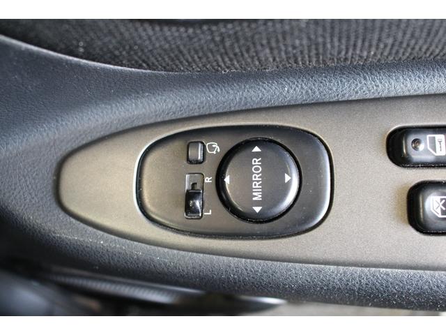 アルテッツァ ＲＳ２００　Ｚエディション　禁煙車／ＫＥＮＷＯＯＤ７インチナビ／純正１７ＡＷ／キーレス／電動格納ミラー／フルセグ／ＥＴＣ／ミュージックプレイヤー接続可／ＣＤ／ＤＶＤ再生／エアバック／ＡＢＳ／ＥＳＣ／衝突安全ボディ／エアコン（14枚目）
