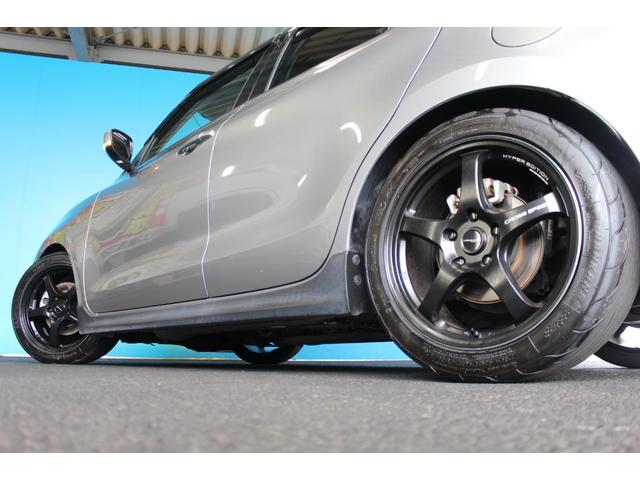 スイフトスポーツ ベースグレード　禁煙車／６速ＭＴ車／セーフティパッケージ／衝突軽減／レーダークルーズコントロール／ＣＲＯＳＳ　ＳＰＥＥＤ１７インチアルミホイール／Ｃａｒｒｏｚｚｅｒｉａメモリーナビ／フルセグ／バックカメラ／ＥＴＣ（44枚目）