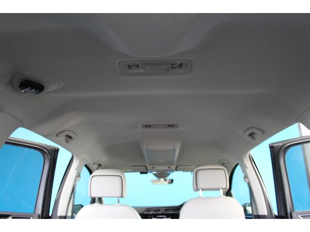 ゴルフトゥーラン ＴＤＩ　プレミアム　禁煙車／白革シート／純正９．２インチナビ／バックカメラ／フルセグ／レーダークルーズコントロール／ルーフレール／パワーバックドア／ＢＳＭ／ＥＴＣ２．０／パドルシフト／パワーシート／シートヒーター／ターボ（10枚目）