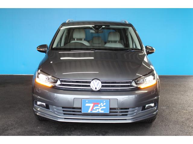 ゴルフトゥーラン ＴＤＩ　プレミアム　禁煙車／白革シート／純正９．２インチナビ／バックカメラ／フルセグ／レーダークルーズコントロール／ルーフレール／パワーバックドア／ＢＳＭ／ＥＴＣ２．０／パドルシフト／パワーシート／シートヒーター／ターボ（14枚目）