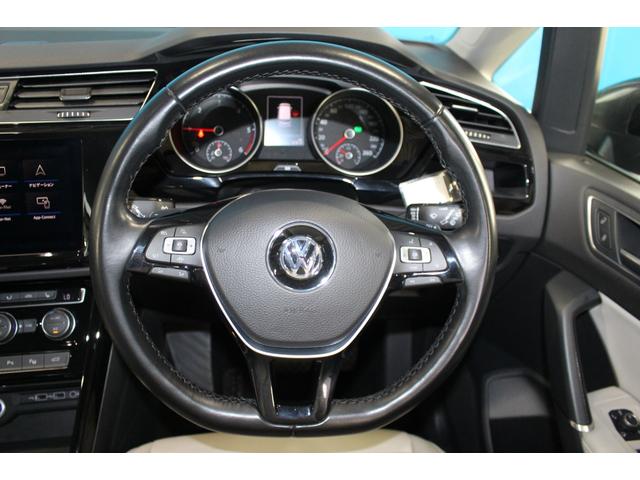 ゴルフトゥーラン ＴＤＩ　プレミアム　禁煙車／白革シート／純正９．２インチナビ／バックカメラ／フルセグ／レーダークルーズコントロール／ルーフレール／パワーバックドア／ＢＳＭ／ＥＴＣ２．０／パドルシフト／パワーシート／シートヒーター／ターボ（18枚目）