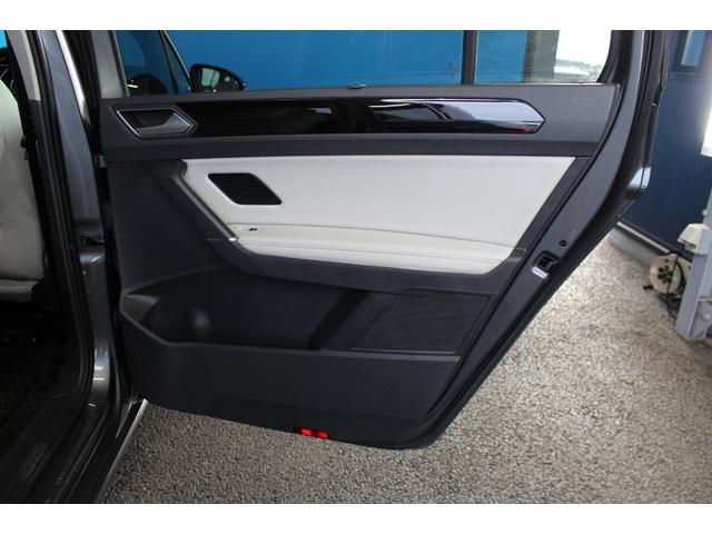 ゴルフトゥーラン ＴＤＩ　プレミアム　禁煙車／白革シート／純正９．２インチナビ／バックカメラ／フルセグ／レーダークルーズコントロール／ルーフレール／パワーバックドア／ＢＳＭ／ＥＴＣ２．０／パドルシフト／パワーシート／シートヒーター／ターボ（51枚目）